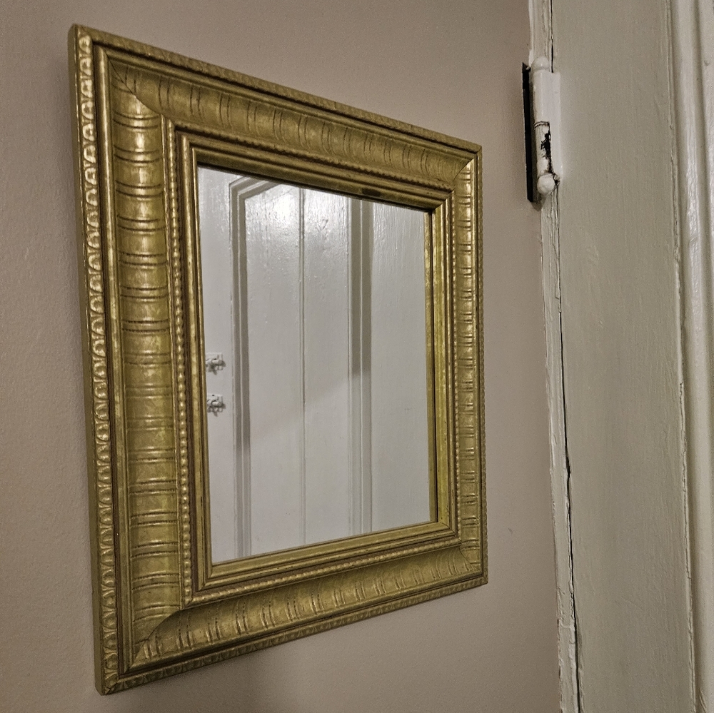 MIRROR